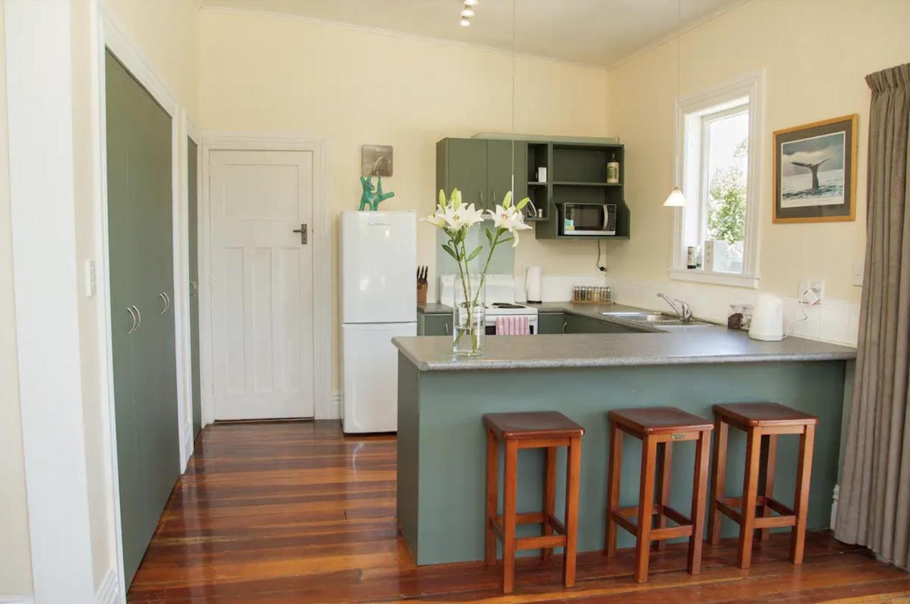 The Green Villa Martinborough Bagian luar foto